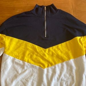 Forever 21 colorblock quarter zip. Size L.